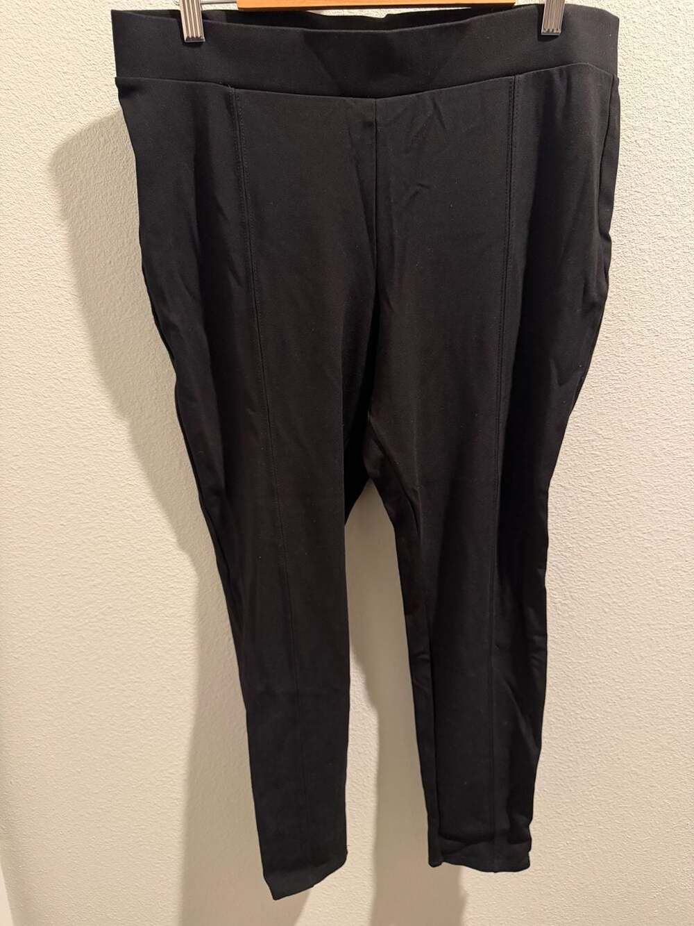 Time and Tru Black Pintuck Pull-On Leggings Size XL (16-18)